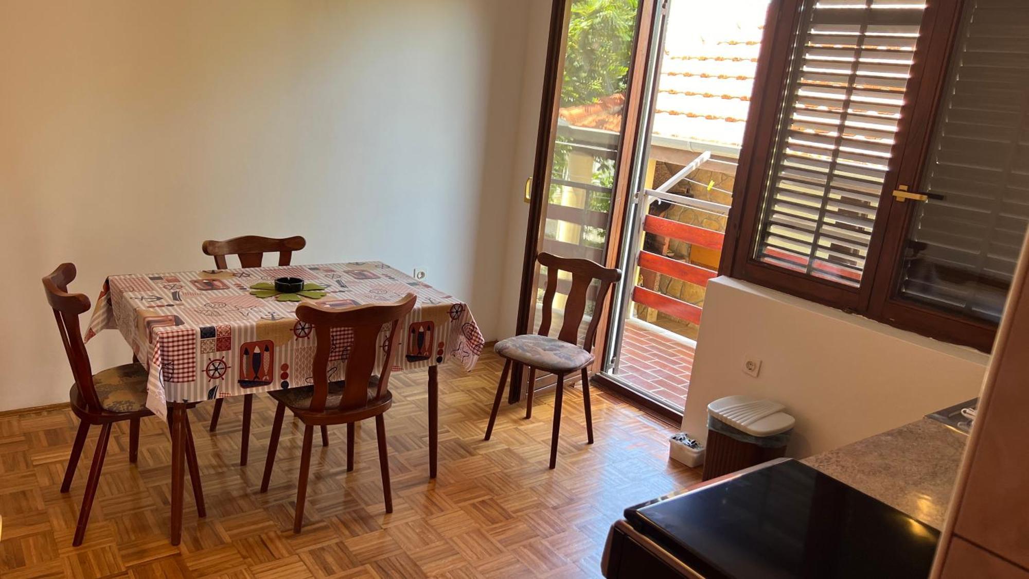 Fam B Apartment